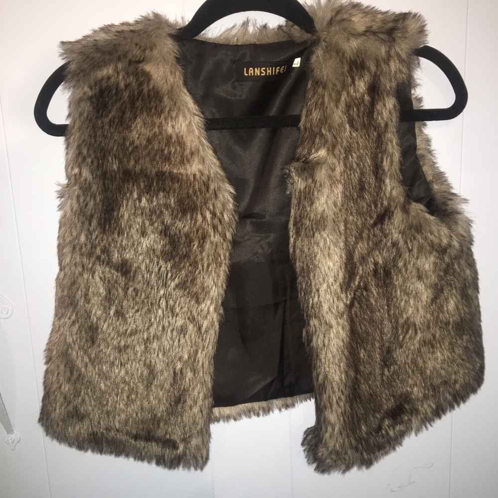Fur vest